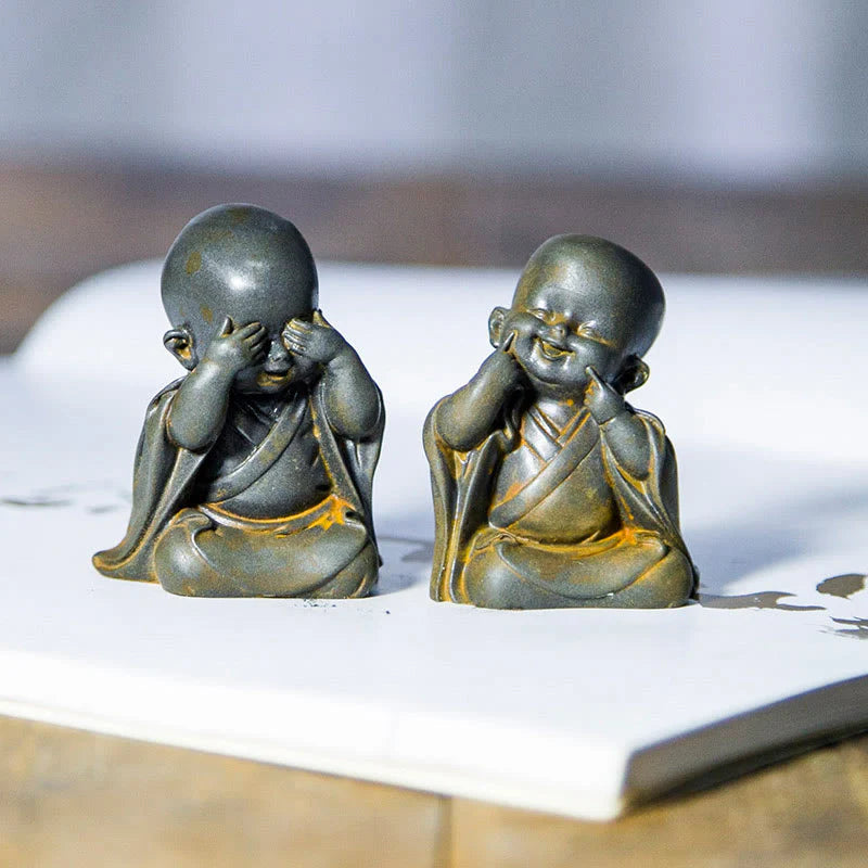 Small Meditating Monk Statue – Zen Desk Decoration for Mindful Living